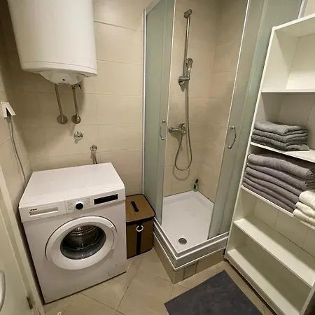 Lv Apartment